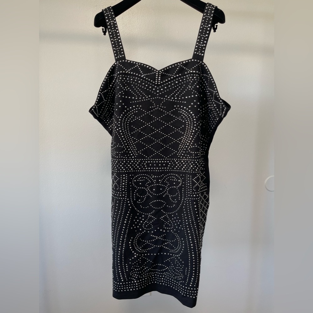 Meaneor Rhinestone Black strapped body con Sleeveless midi dress